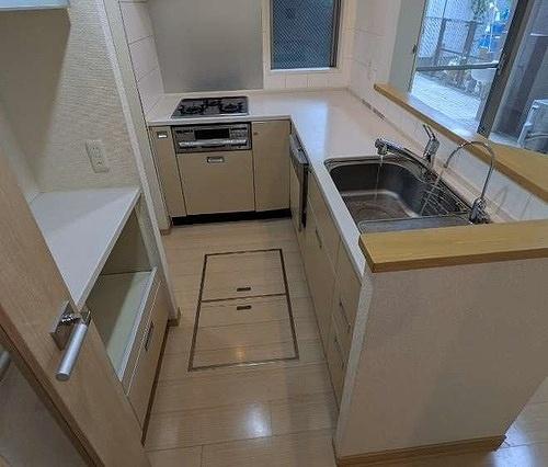 中野区中野２丁目のマンション