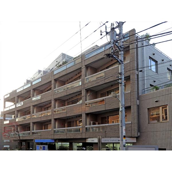 港区南青山5丁目のマンション
