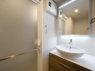 中央区新川２丁目のマンション