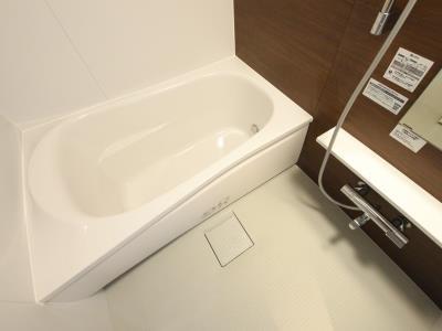 中央区新川２丁目のマンション