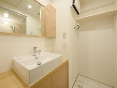 中央区新川２丁目のマンション