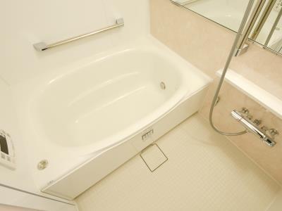 中央区新川２丁目のマンション