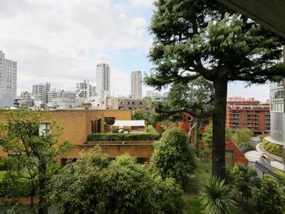 港区赤坂９丁目のマンション