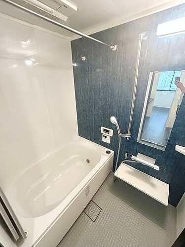 中央区新川１丁目のマンション