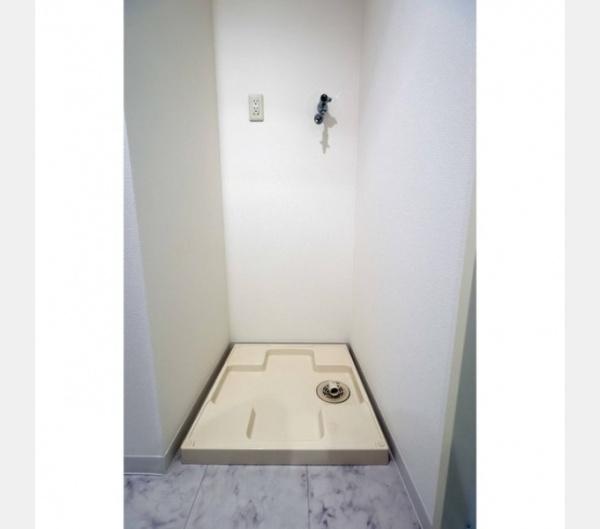 中央区新川２丁目のマンション