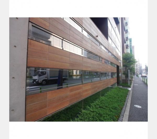 中央区新川２丁目のマンション
