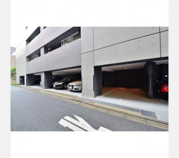 中央区新川２丁目のマンション