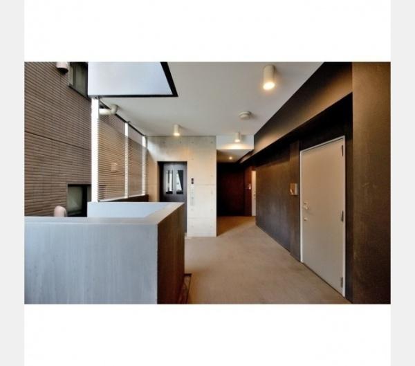 中央区新川２丁目のマンション