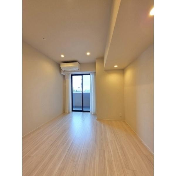 千代田区麹町３丁目のマンション