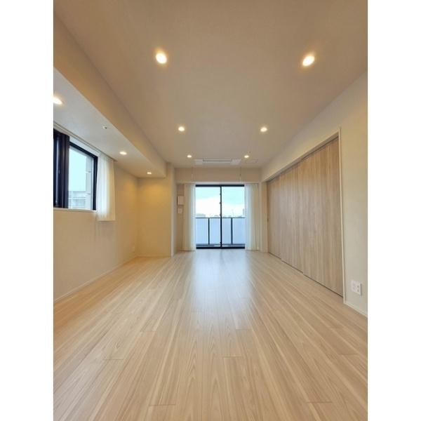 千代田区麹町３丁目のマンション