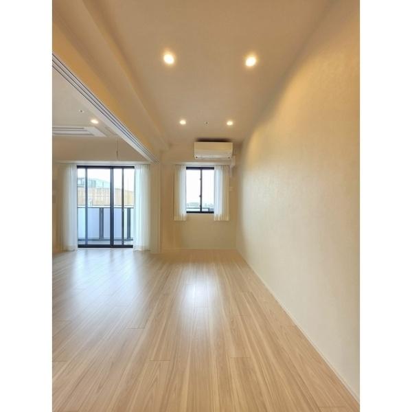 千代田区麹町３丁目のマンション