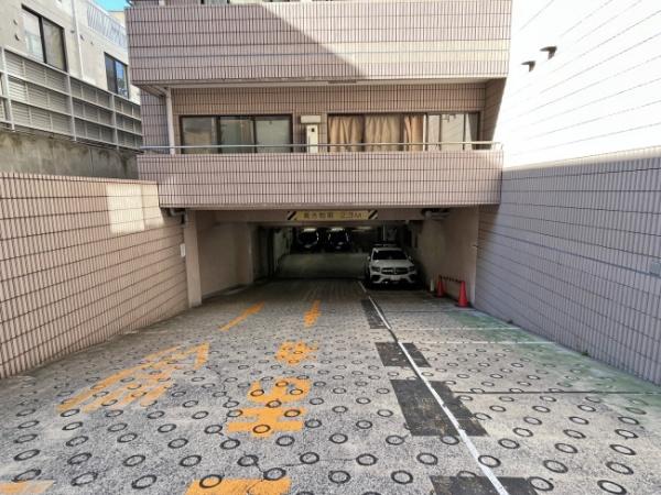 新宿区市谷仲之町のマンション