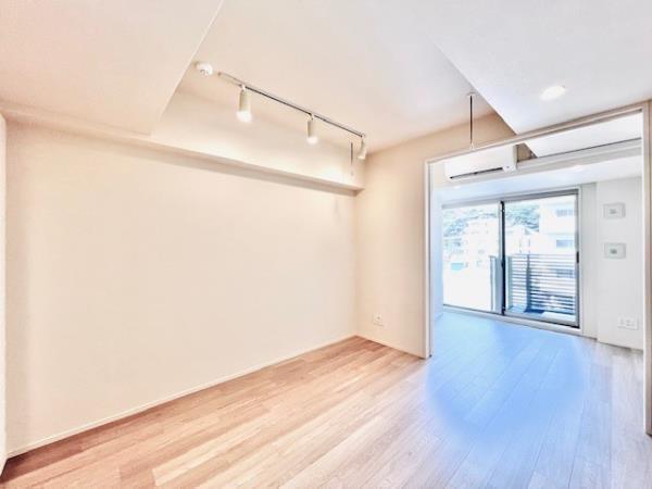 新宿区大京町のマンション