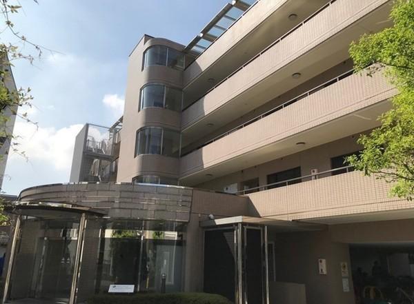 新宿区払方町のマンション