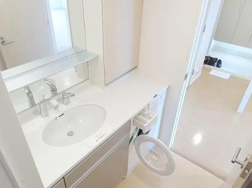 中央区新富２丁目のマンション
