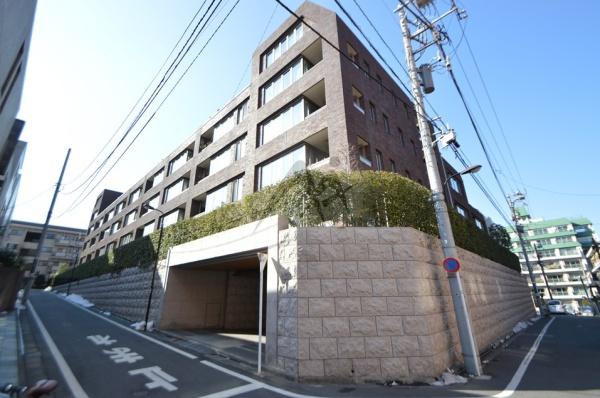 新宿区南元町のマンション