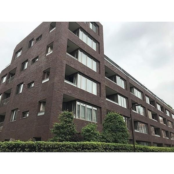 新宿区南元町のマンション