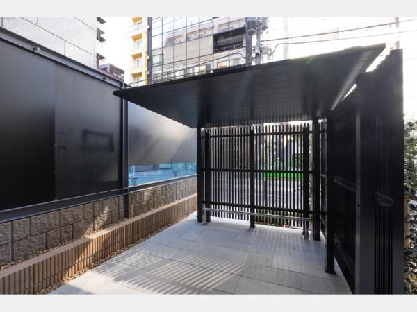 新宿区新宿１丁目のマンション