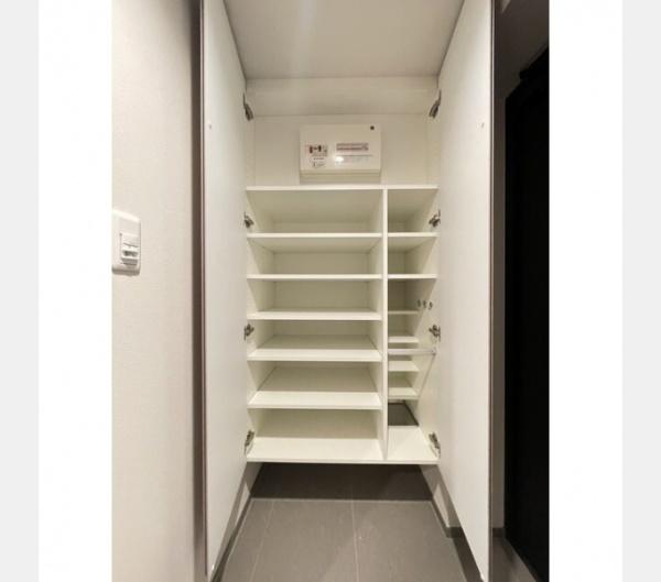世田谷区下馬１丁目のマンション