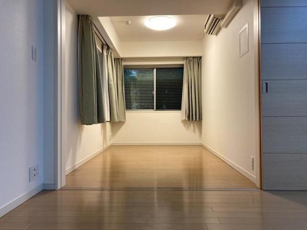 新宿区市谷仲之町のマンション