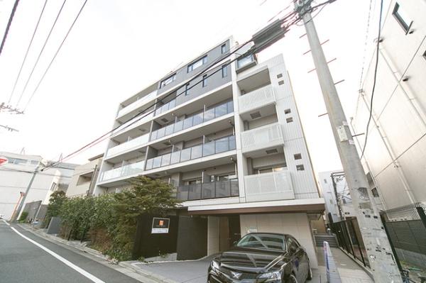 渋谷区代々木１丁目のマンション