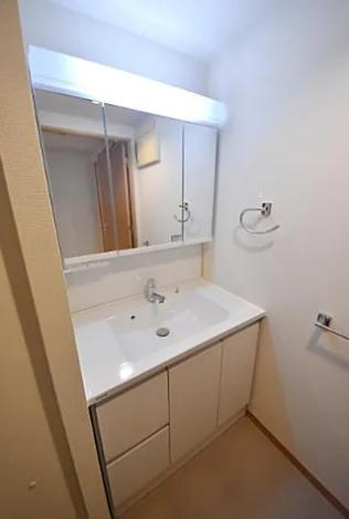 中央区日本橋浜町３丁目のマンション