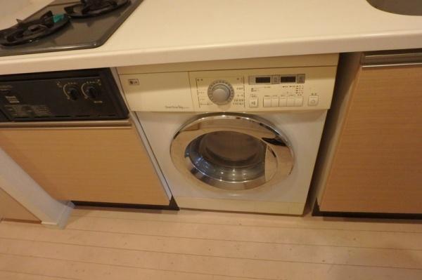 中央区新富２丁目のマンション