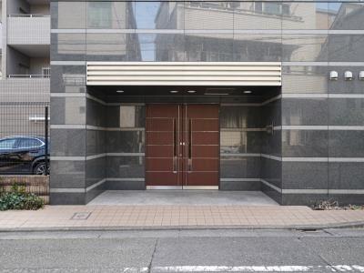 世田谷区下馬１丁目のマンション