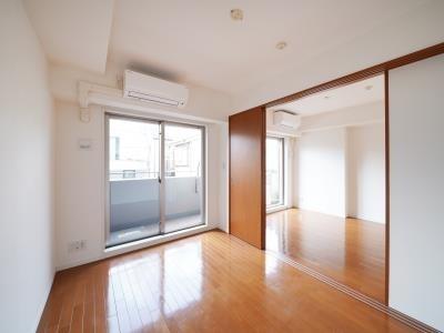 世田谷区下馬１丁目のマンション