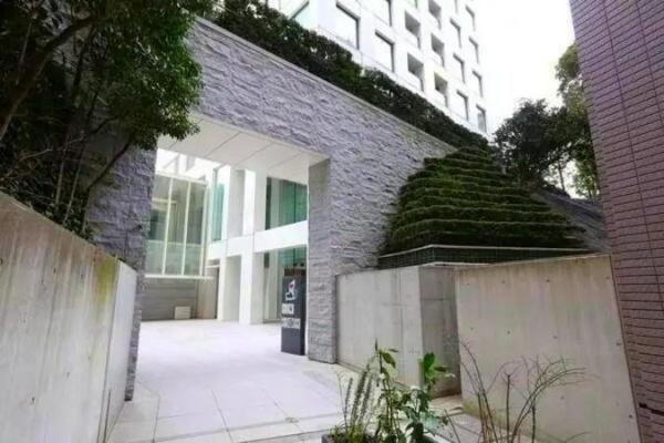 港区虎ノ門４丁目のマンション