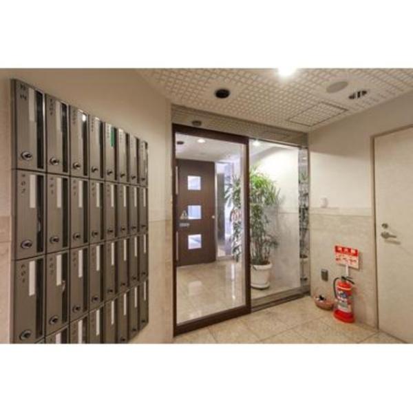 千代田区岩本町２丁目のマンション