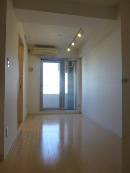 中央区日本橋本町３丁目のマンション