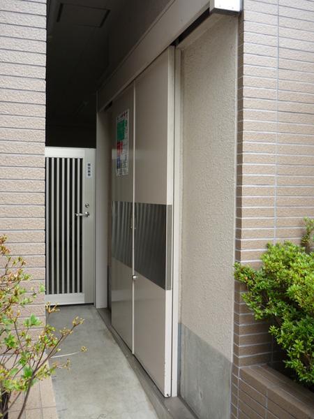目黒区上目黒２丁目のマンション