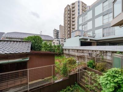 新宿区原町３丁目のマンション