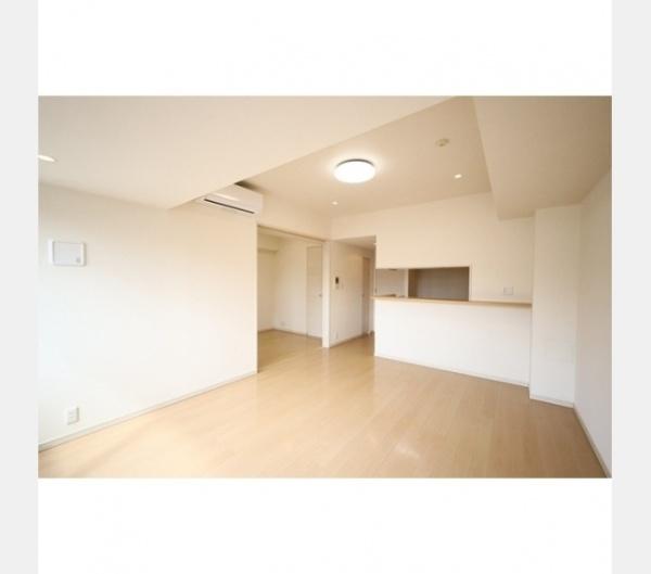 新宿区四谷坂町のマンション