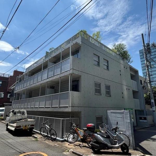 港区南青山２丁目のマンション