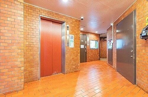 港区南青山６丁目のマンション