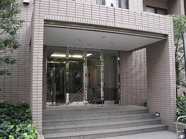 渋谷区代々木４丁目のマンション
