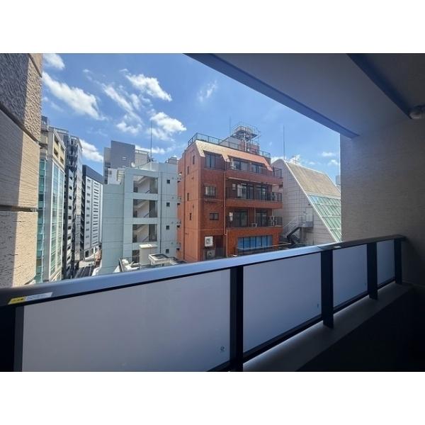 千代田区麹町３丁目のマンション