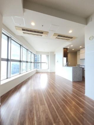 新宿区西新宿５丁目のマンション