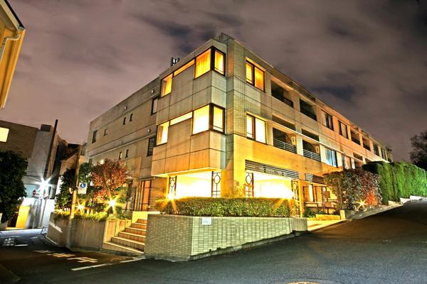 渋谷区上原３丁目のマンション