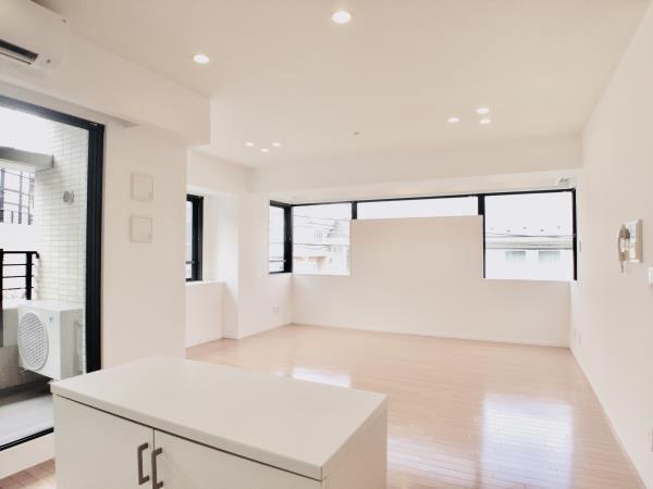 渋谷区上原３丁目のマンション