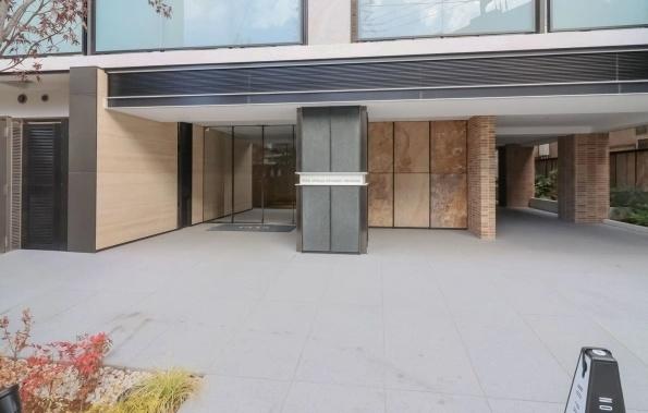 渋谷区本町４丁目のマンション
