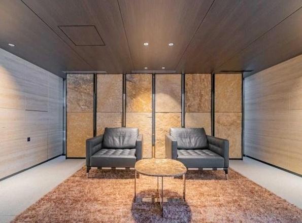 渋谷区本町４丁目のマンション