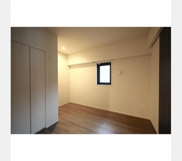 渋谷区本町４丁目のマンション