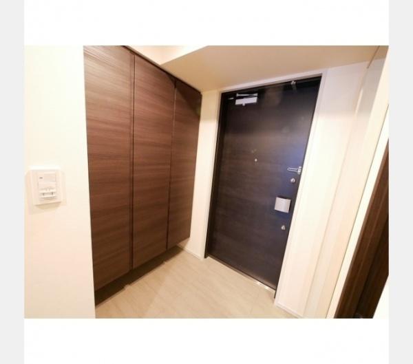 新宿区新宿６丁目のマンション