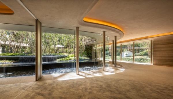 港区三田１丁目のマンション