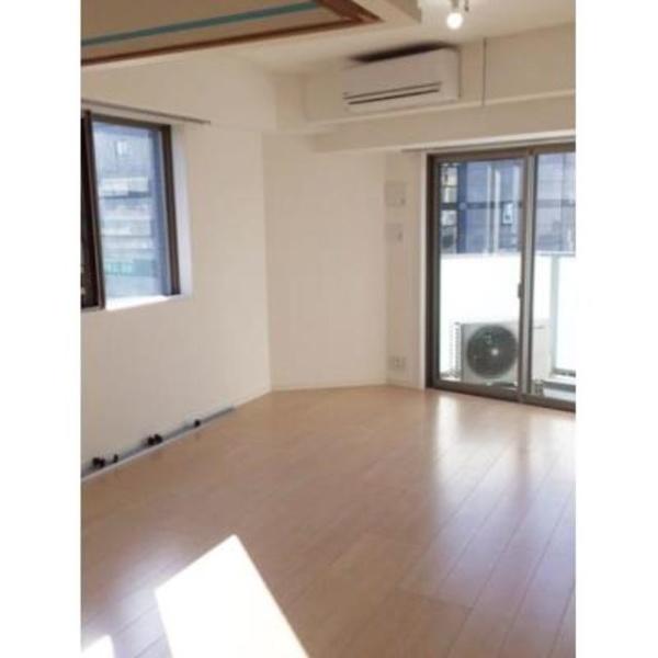 中央区新川１丁目のマンション