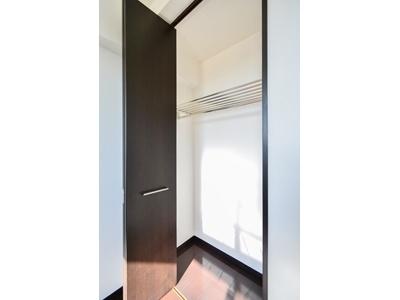 港区三田１丁目のマンション