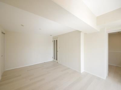 中央区新川２丁目のマンション
